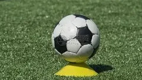 亨德森制胜破门，勒温头槌逆袭！布伦特福德与利兹联1-1激战成平局！