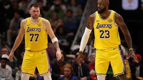 【巅峰对决】连战连捷17胜12，明日焦点战役不容错过！